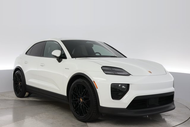 2024 Porsche Macan Electric — photo 10 of 22