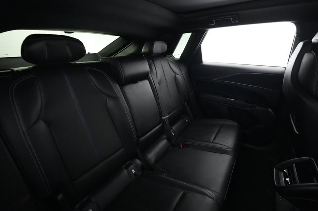 2024 Cadillac Lyriq — photo 4 of 23