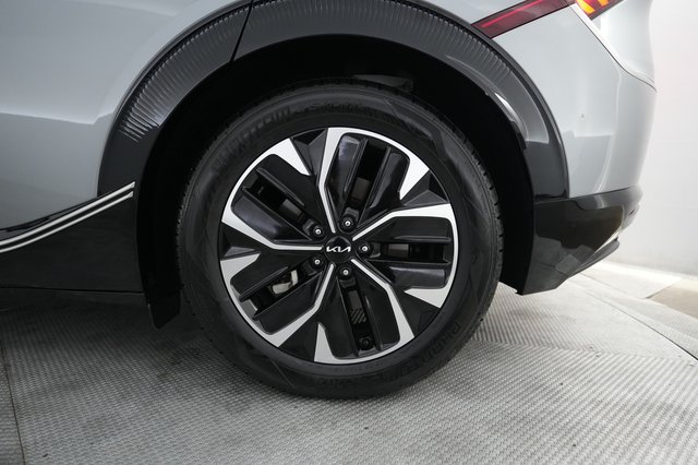 2024 Kia EV6 — photo 7 of 24