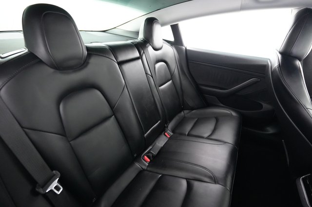 2021 Tesla Model 3 — photo 4 of 24