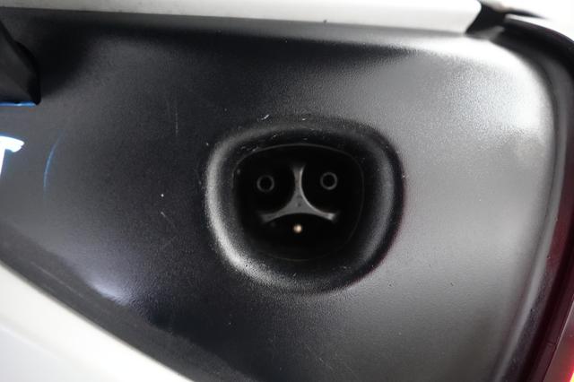 2021 Tesla Model 3 — photo 7 of 24