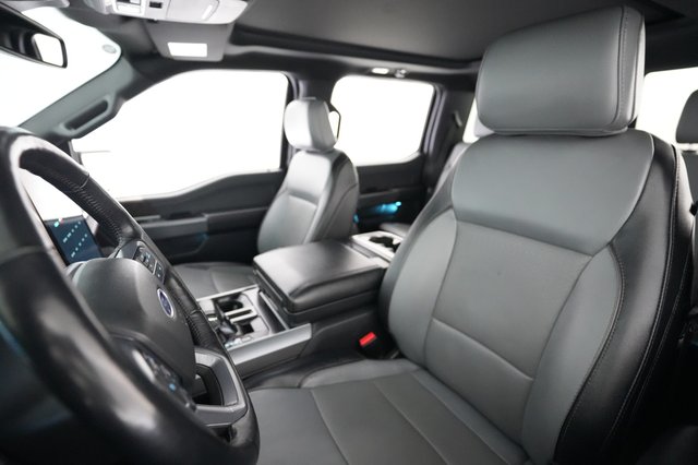 2023 Ford F-150 Lightning — photo 3 of 22