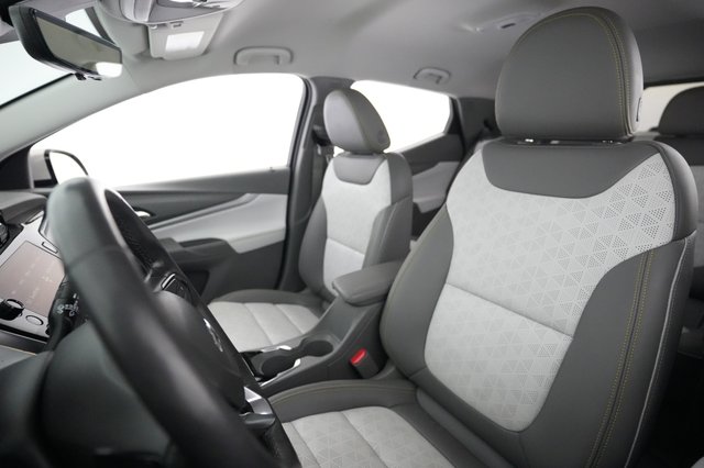 2023 Chevrolet Bolt EUV — photo 3 of 25