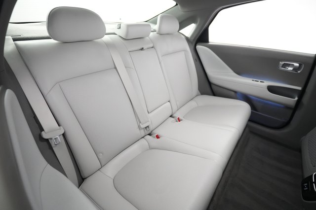 2023 Hyundai IONIQ 6 — photo 4 of 26