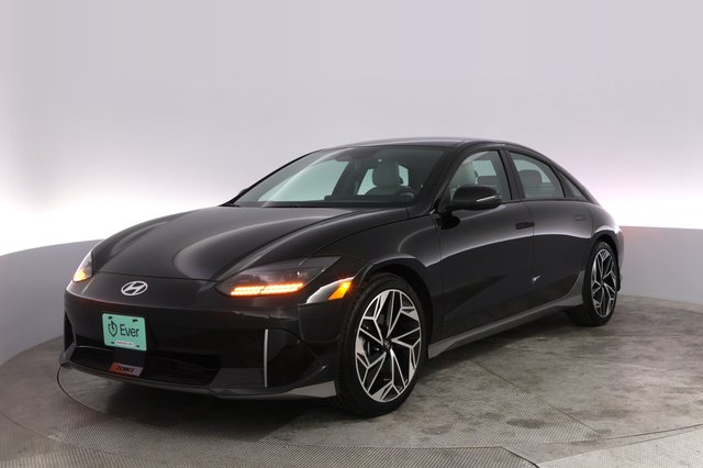 2023 Hyundai IONIQ 6 — VIN KMHM34AA8PA033304