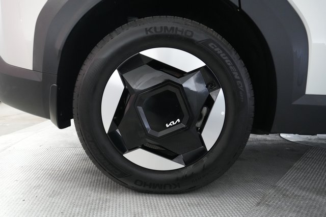 2026 Kia EV9 — photo 17 of 26