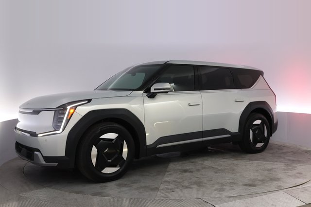 2026 Kia EV9 — photo 14 of 26