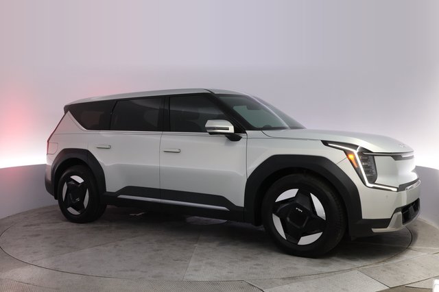 2026 Kia EV9 — photo 11 of 26