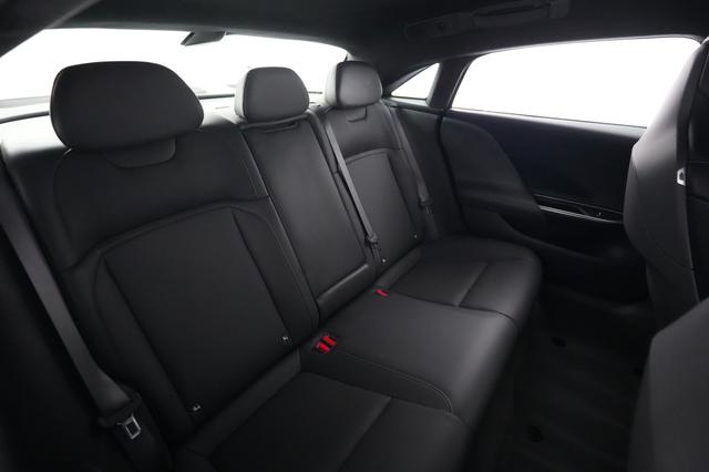 2023 Lucid Air — photo 4 of 26