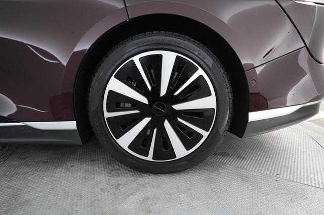 2023 Lucid Air — photo 7 of 26