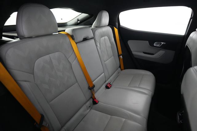 2023 Polestar 2 — photo 4 of 26