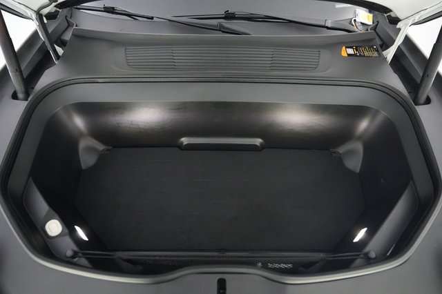 2024 Rivian R1S — photo 22 of 23