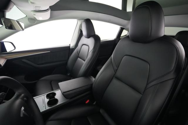 2024 Tesla Model Y — photo 3 of 21