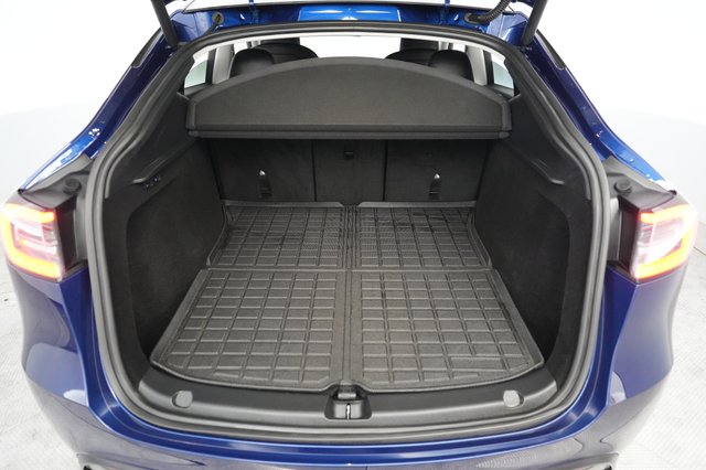 2024 Tesla Model Y — photo 6 of 21