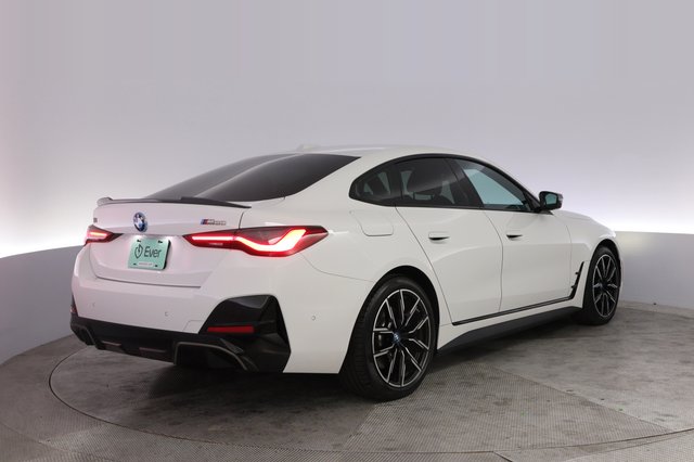 2024 BMW i4 — photo 2 of 20