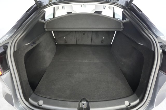 2023 Tesla Model Y — photo 6 of 23
