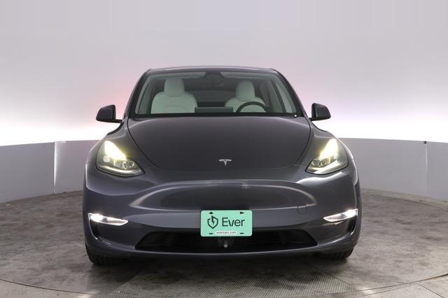 2023 Tesla Model Y — photo 9 of 23