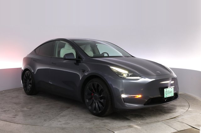 2023 Tesla Model Y — photo 10 of 23