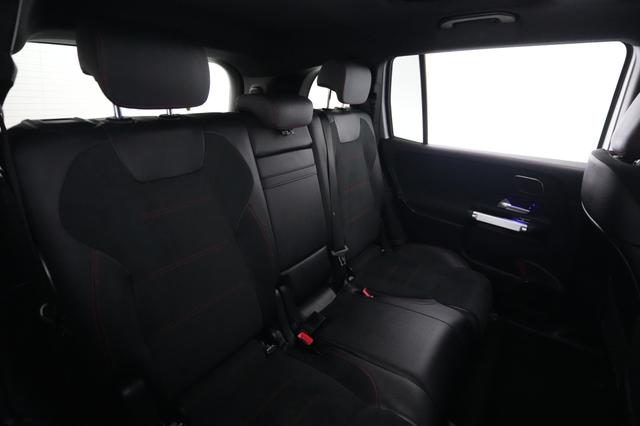 2023 Mercedes-Benz EQB — photo 4 of 22