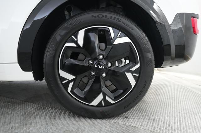 2024 Kia Niro EV — photo 7 of 26
