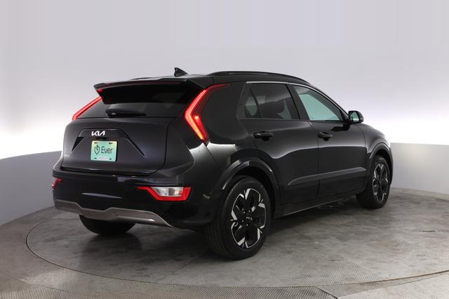2024 Kia Niro EV — photo 2 of 26