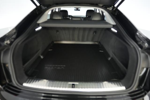2021 Audi e-tron Sportback — photo 6 of 31