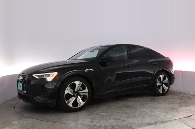 2021 Audi e-tron Sportback — photo 14 of 31