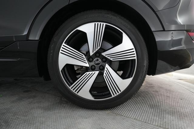 2021 Audi e-tron Sportback — photo 7 of 31