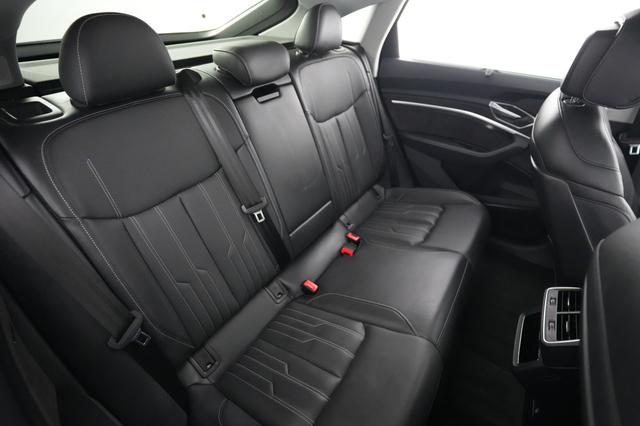 2021 Audi e-tron Sportback — photo 4 of 31