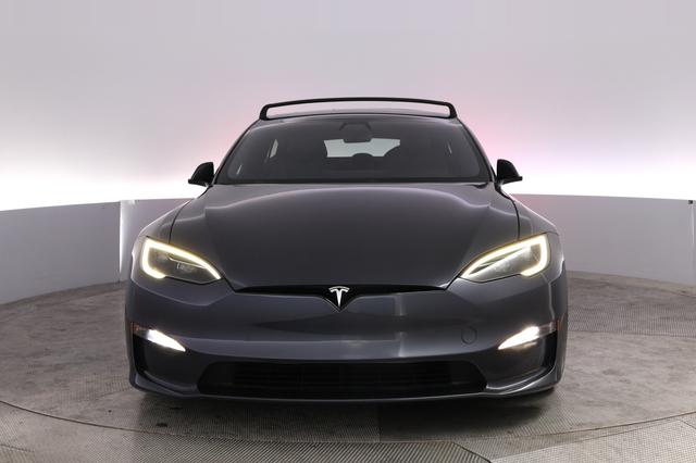 2022 Tesla Model S — photo 9 of 24