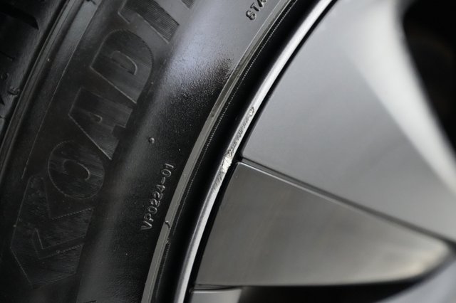 2022 Tesla Model S — photo 23 of 24