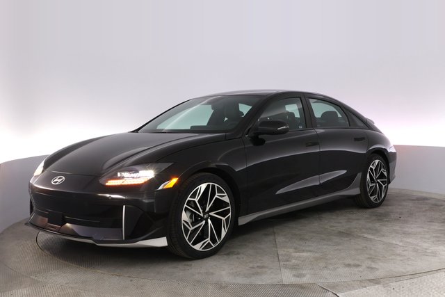 2023 Hyundai IONIQ 6 — VIN KMHM34AA8PA028779