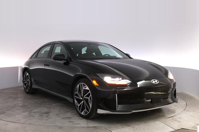 2023 Hyundai IONIQ 6 — photo 10 of 25