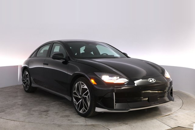2023 Hyundai IONIQ 6 — photo 10 of 25