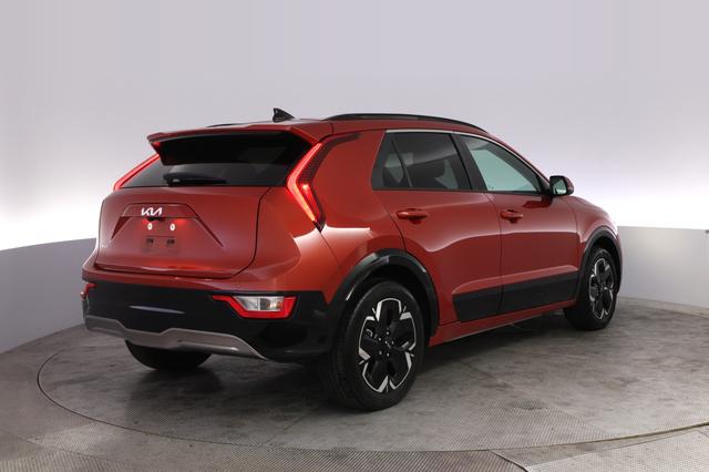 2023 Kia Niro EV — photo 2 of 28