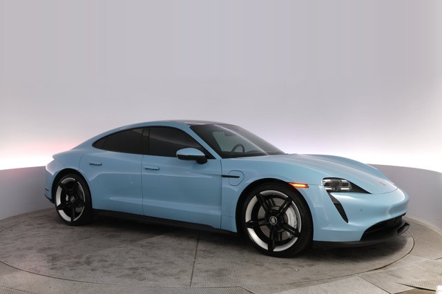 2023 Porsche Taycan — photo 11 of 22