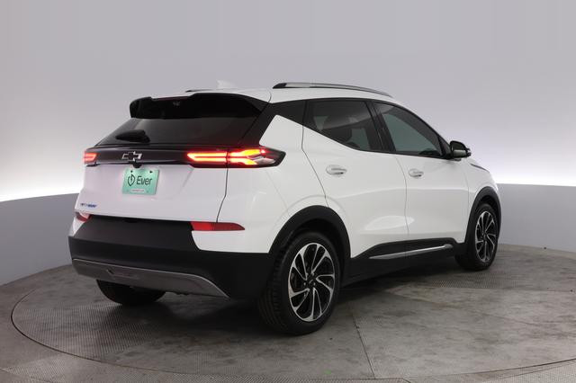 2023 Chevrolet Bolt EUV — photo 2 of 22