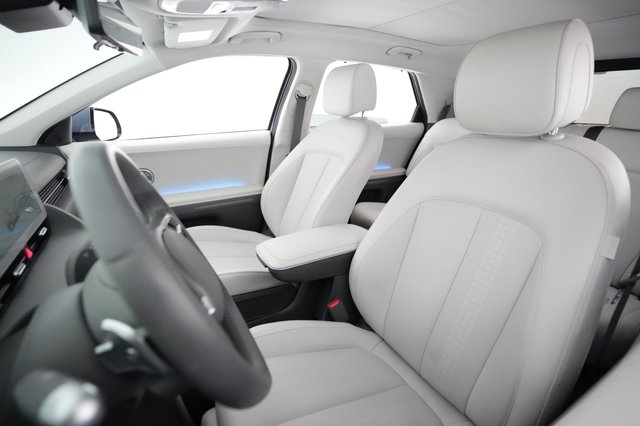 2024 Hyundai IONIQ 5 — photo 3 of 24