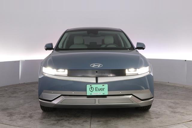2024 Hyundai IONIQ 5 — photo 9 of 24