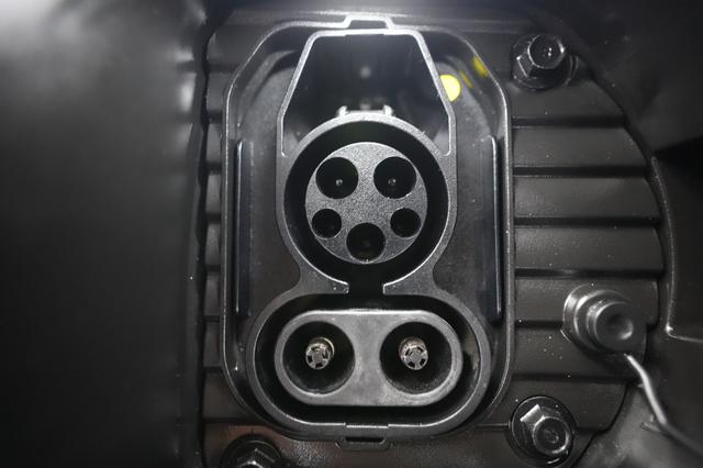2024 Hyundai IONIQ 6 — photo 8 of 23