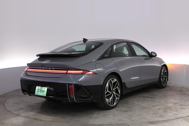 2024 Hyundai IONIQ 6 — photo 2 of 23
