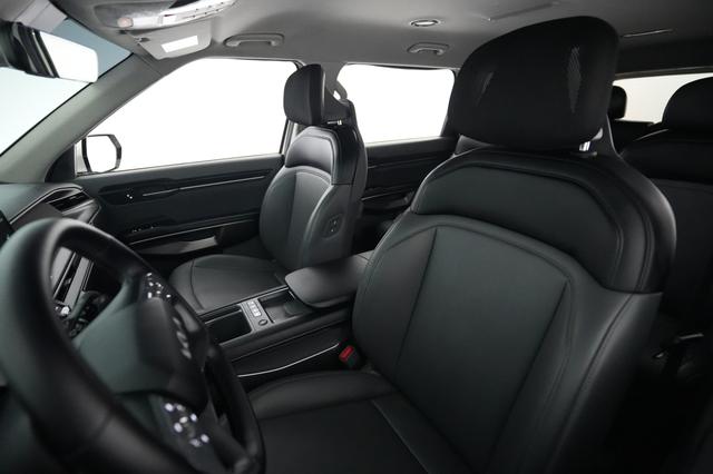 2024 Kia EV9 — photo 3 of 29