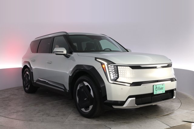 2024 Kia EV9 — photo 10 of 23