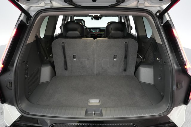 2024 Kia EV9 — photo 6 of 23