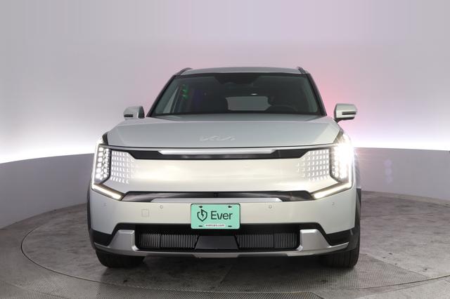 2024 Kia EV9 — photo 9 of 23