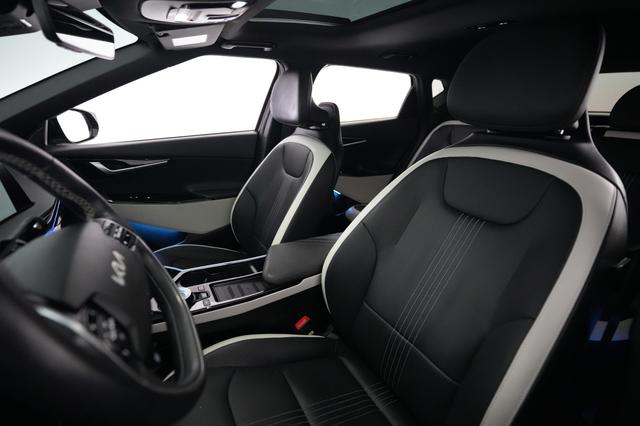 2024 Kia EV6 — photo 3 of 28