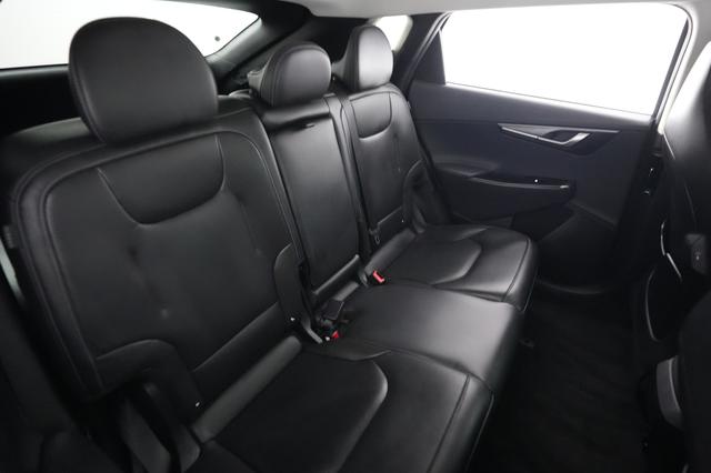 2025 Kia EV6 — photo 4 of 24
