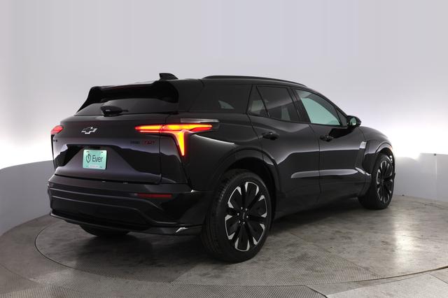 2025 Chevrolet Blazer EV — photo 2 of 26