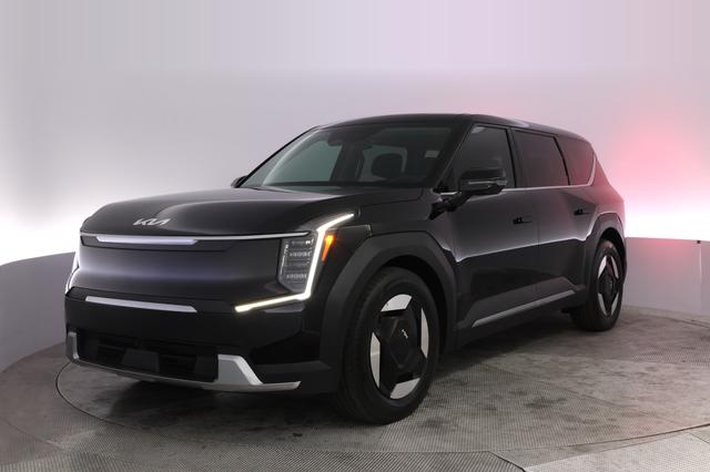 2026 Kia EV9 — VIN 5XYAB5S12TG004700
