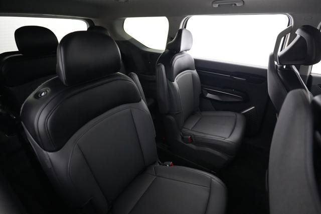 2026 Kia EV9 — photo 4 of 36